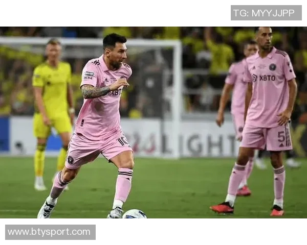 芝加哥队精准传中助攻雷诺兹轻松打空门迈阿密再遭逆转 芝加哥队精准传中助攻雷诺兹轻松打空门迈阿密再遭逆转