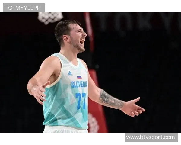 东契奇对老人的恶搞引争议LBJ诈伤背后真相揭秘湖人险被翻盘的传奇故事 东契奇对老人的恶搞引争议LBJ诈伤背后真相揭秘湖人险被翻盘的传奇故事