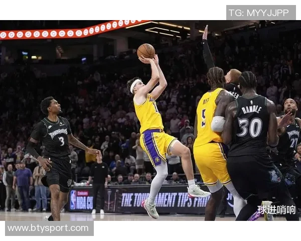 湖人是否该在里夫斯身价高峰时交易他火箭等球队或成最佳选择