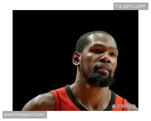 亚历山大制造杜兰特犯规象征新老球员交接的时代变迁