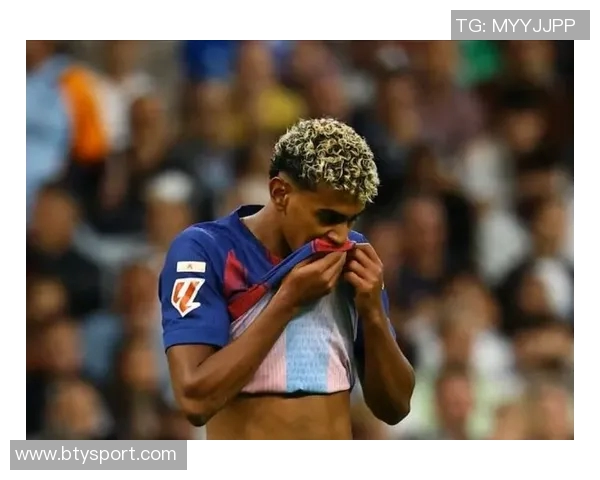 前球员建议亚马尔接受耻骨手术以避免伤痛困扰 前球员建议亚马尔接受耻骨手术以避免伤痛困扰