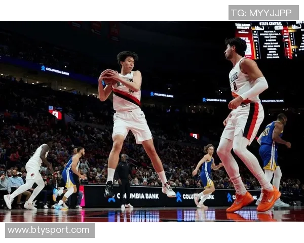 杨瀚森谈G联赛经历：被亚当斯一推就倒地更爱推腰的比赛风格