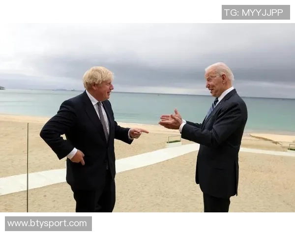 米奇约翰逊：客场挑战增强球队凝聚力与团结精神