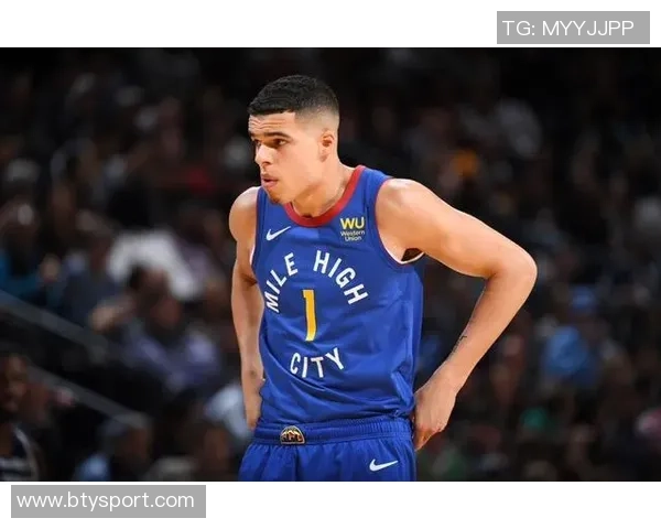 邓弗里斯脚踝恢复顺利期待对阵利物浦时能入选比赛名单